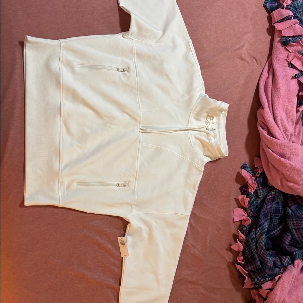 Old Navy Active White Dynamic Pullover